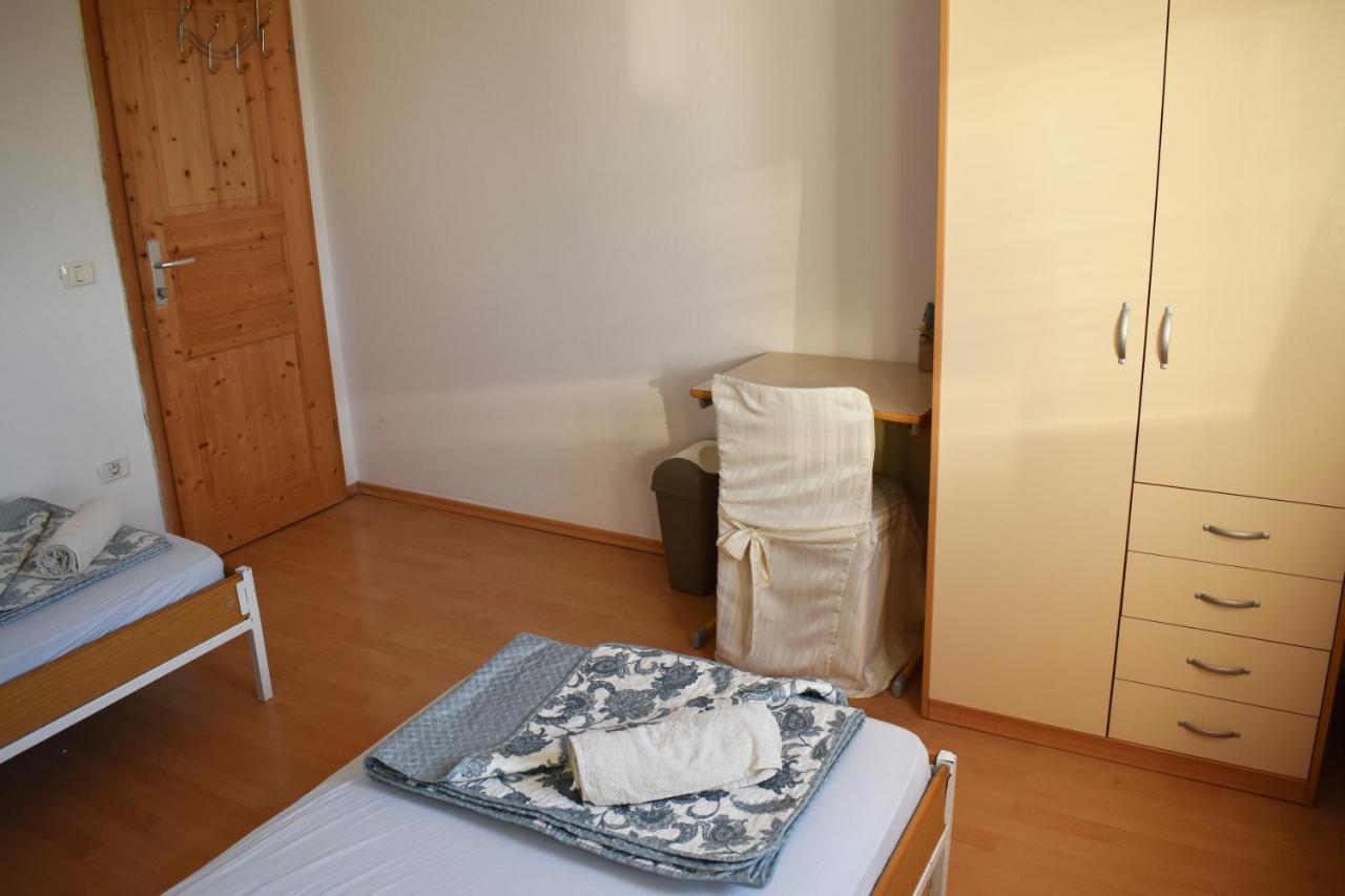 איזולה Rooms Busija מראה חיצוני תמונה