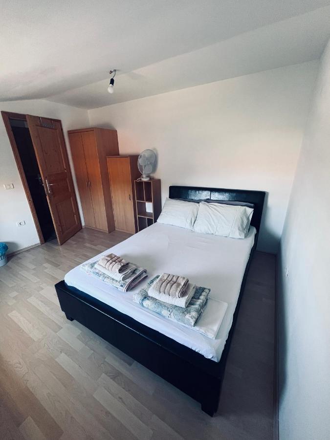 איזולה Rooms Busija מראה חיצוני תמונה
