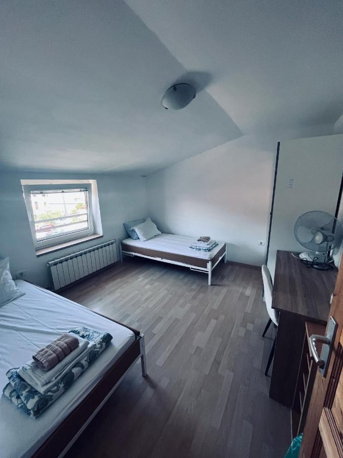 איזולה Rooms Busija מראה חיצוני תמונה