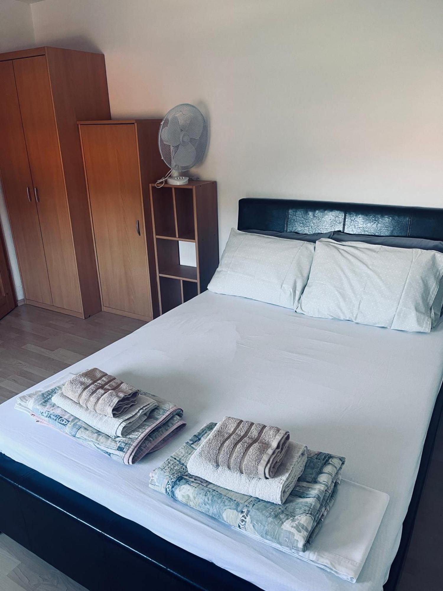 איזולה Rooms Busija מראה חיצוני תמונה